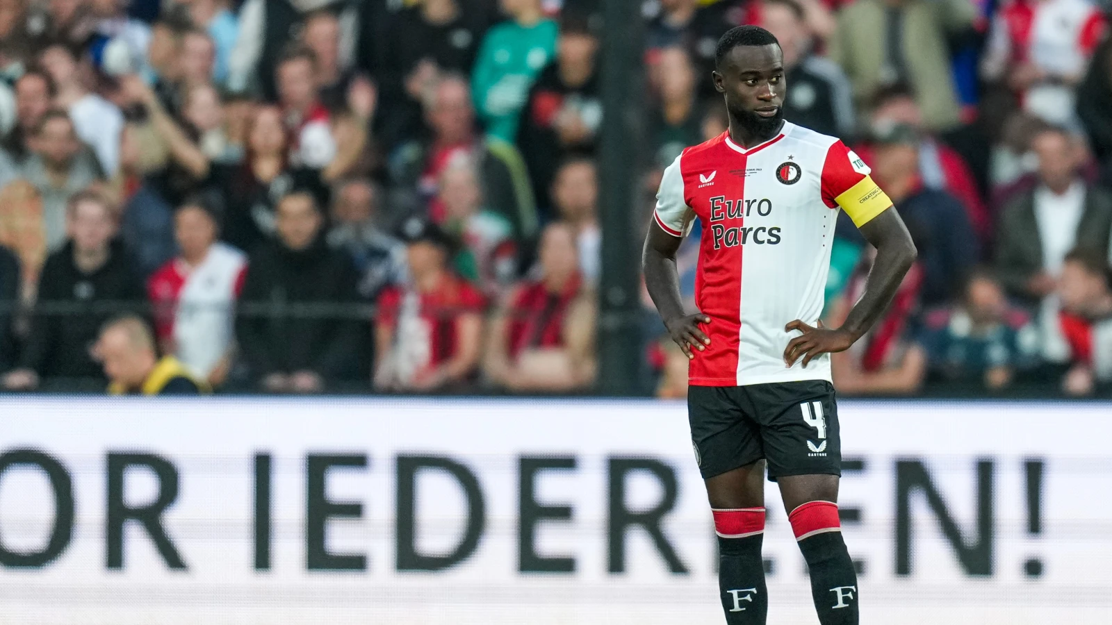 AD: 'Feyenoord verwacht Geertruida snel terug'