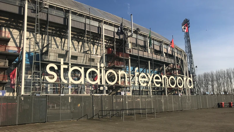 OFFICIEEL | Feyenoord verhuurt Osundina aan FC Dordrecht