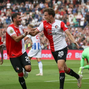 Feyenoord overklast sc Heerenveen in De Kuip