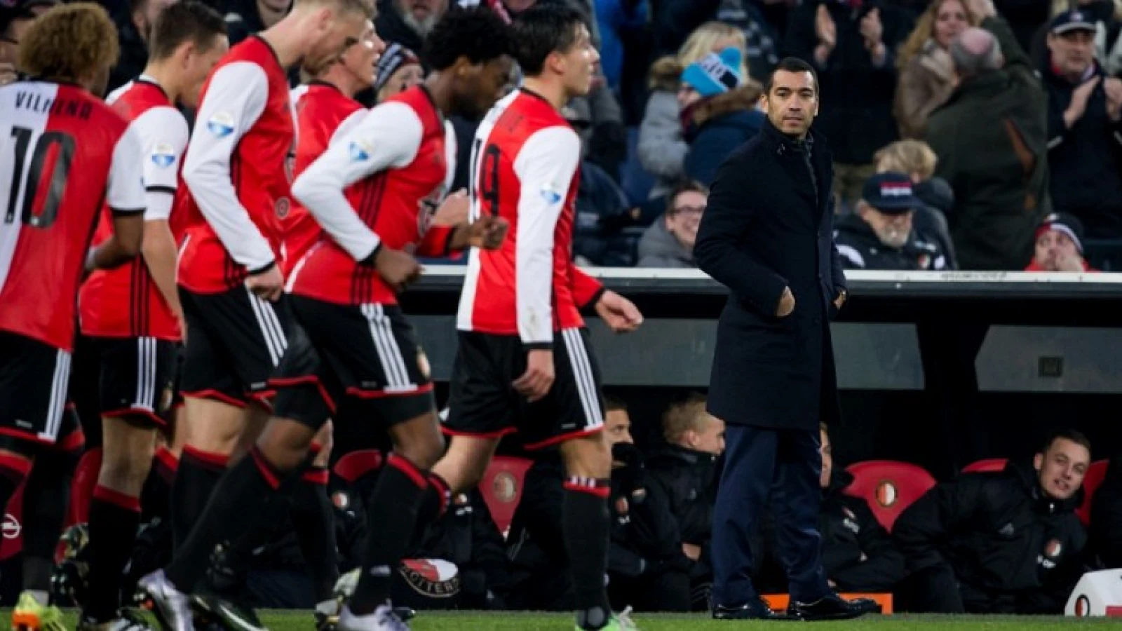 Van Bronckhorst is tevreden: 'Daar moet je dan geluk mee hebben'