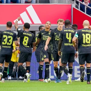 De Kranten | Effectief Feyenoord onvoldaan na Klassieker