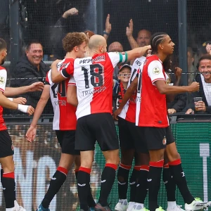 Feyenoord wint eenvoudig van Go Ahead Eagles in eigen Kuip
