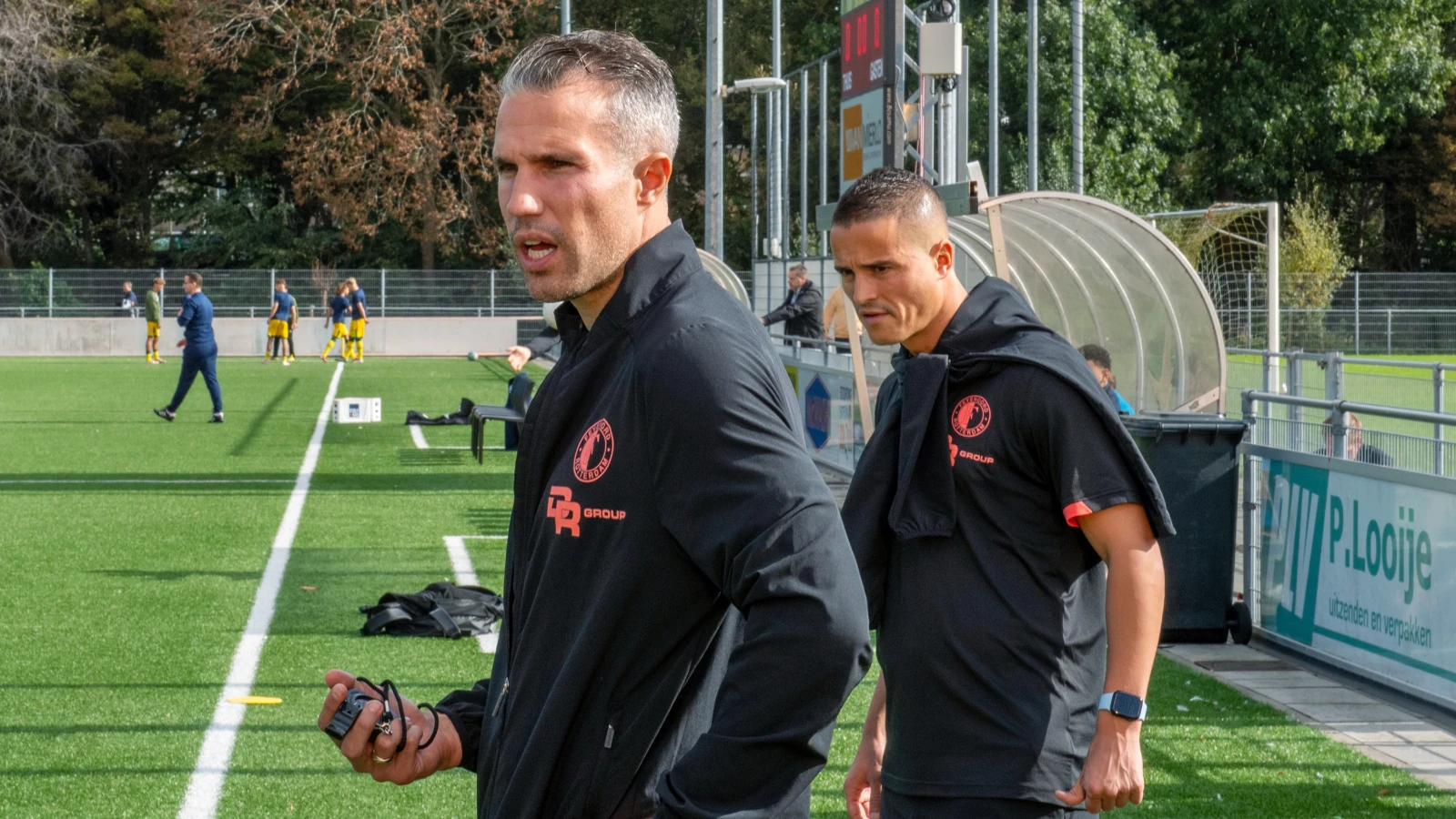 Van Persie: 'Wat is wijsheid, ik bekijk het van jaar tot jaar'