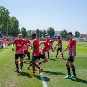 ‘Feyenoord gaat geen moeite hebben met PEC Zwolle’