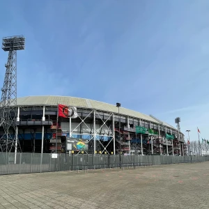 'Port of Rotterdam kandidaat om nieuwe hoofdsponsor Feyenoord te worden'