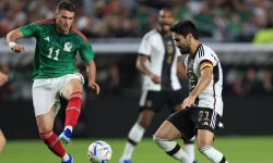 Interlandperiode | Basisspeler Gimenez speelt gelijk tegen Duitsland, geschorste Lopez ziet Peru verliezen