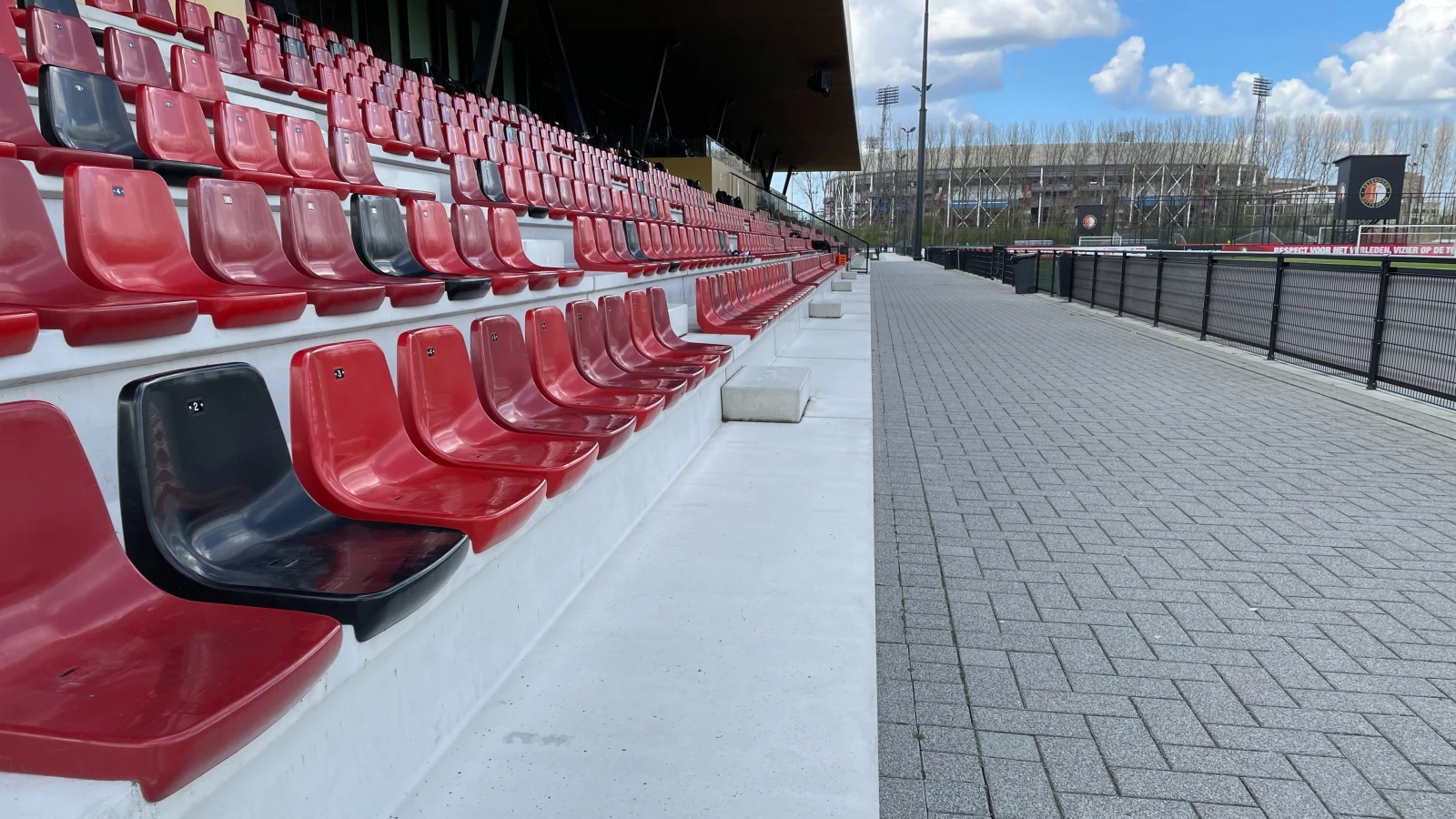 Feyenoord O18 verliest mini-Klassieker in Amsterdam