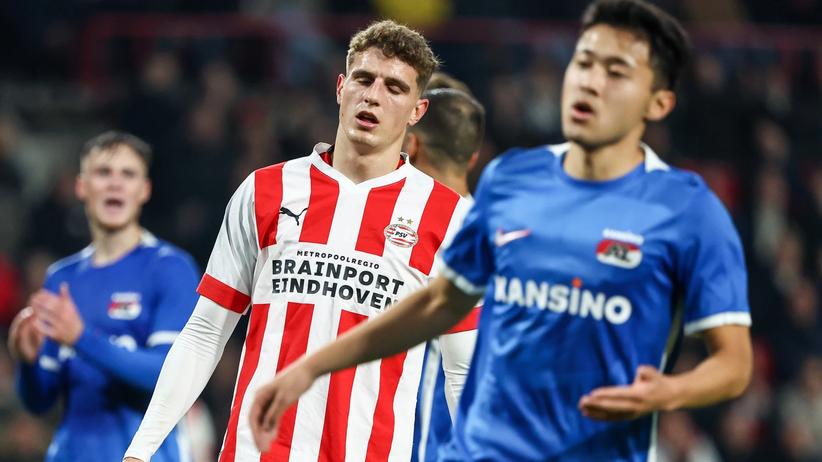 EREDIVISIE | AZ wint gemakkelijk van sc Heerenveen