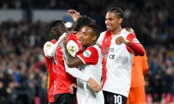 Feyenoord heeft in De Kuip geen problemen met Vitesse