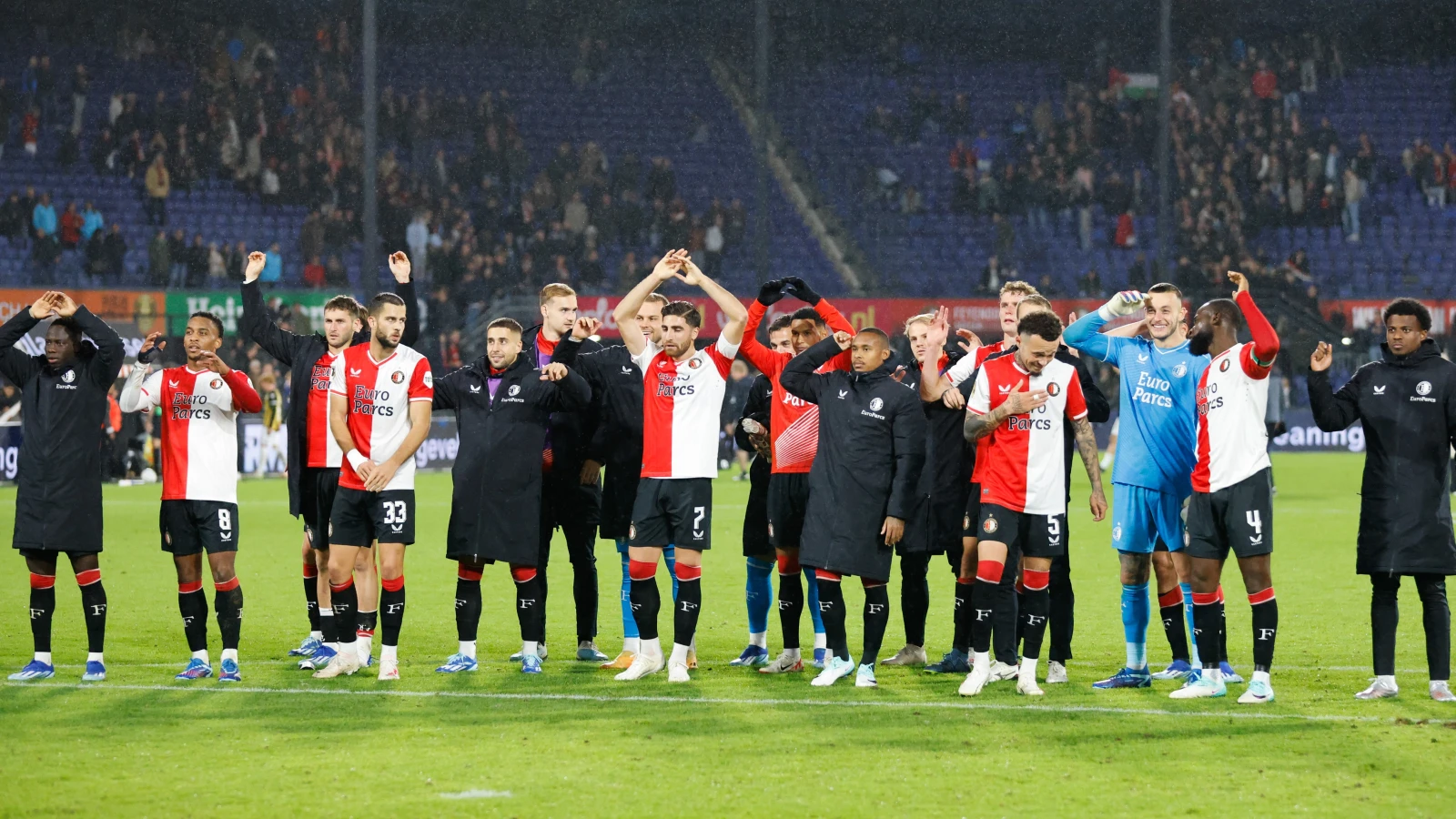 STAND | Feyenoord derde na puntverlies FC Twente