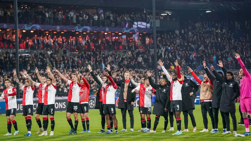 Van Eersel: 'Ik kan me niet herinneren, bij een Europese wedstrijd, dat ik Feyenoord zo goed gezien heb als deze eerste helft'