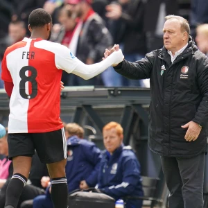 Advocaat vergelijkt met PSV: 'Ik vind Feyenoord net iets agressiever, scherper'