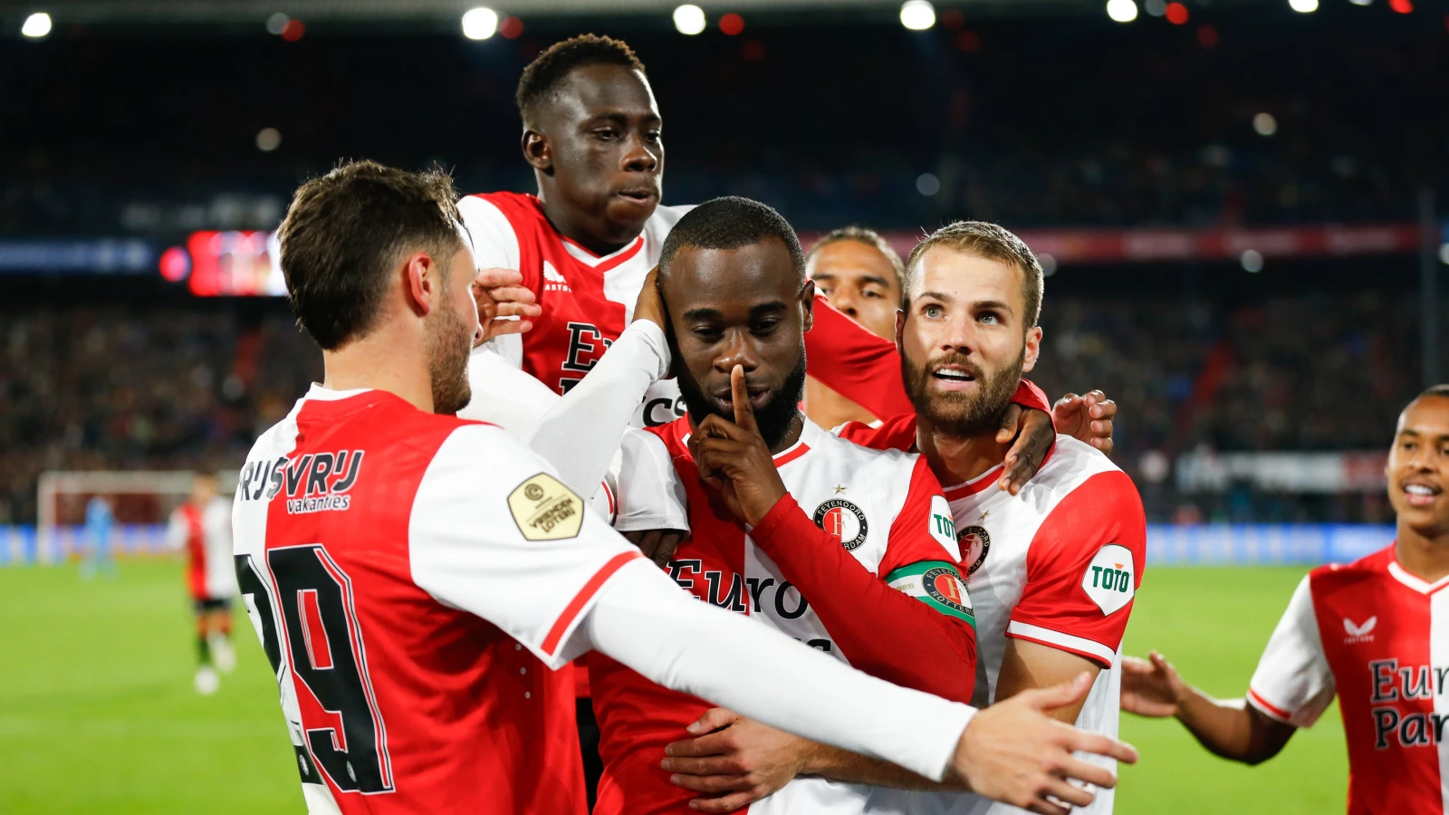 #PraatMee | Verwacht jij dat Feyenoord kampioen wordt dit jaar?