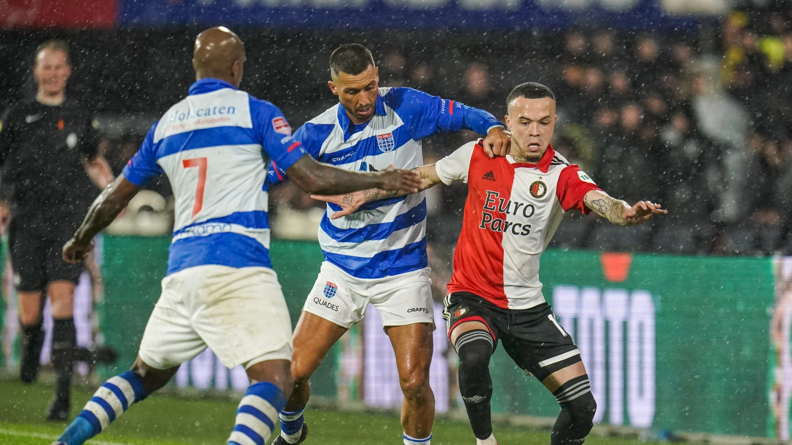 Loting tweede ronde KNVB Beker: Kraker voor PSV, Feyenoord tegen  Eredivisionist, Ajax naar amateurs