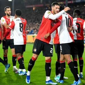 'Ik geef Feyenoord het voordeel omdat ze thuis spelen'