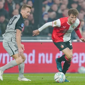 LIVE | Feyenoord - AZ 1-0 | Einde wedstrijd