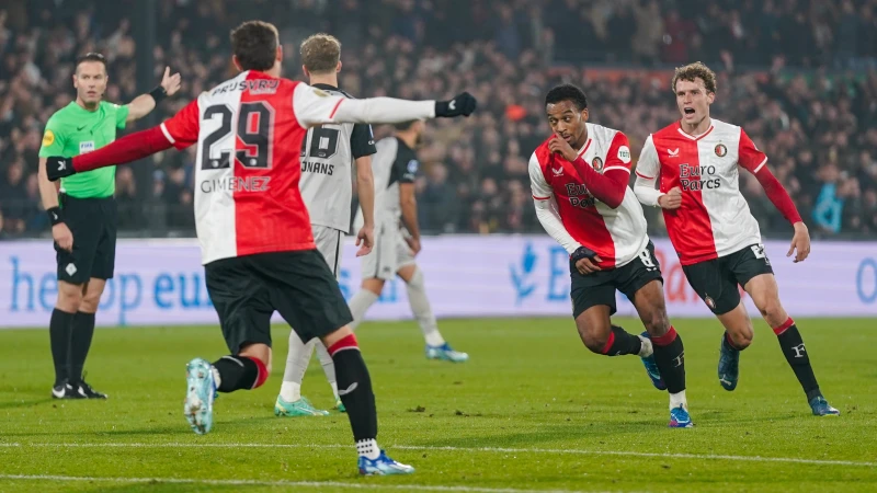 Feyenoord wint in eigen Kuip nipt van AZ