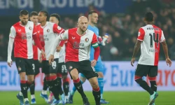 Feyenoord beslist tactische strijd: 'Onze trainer heeft altijd gelijk'