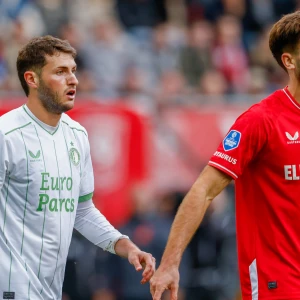 EREDIVISIE | Tien man van FC Twente kunnen PSV ook niet stoppen