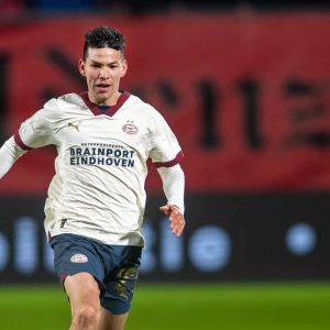 Lozano mist wedstrijd tegen Feyenoord