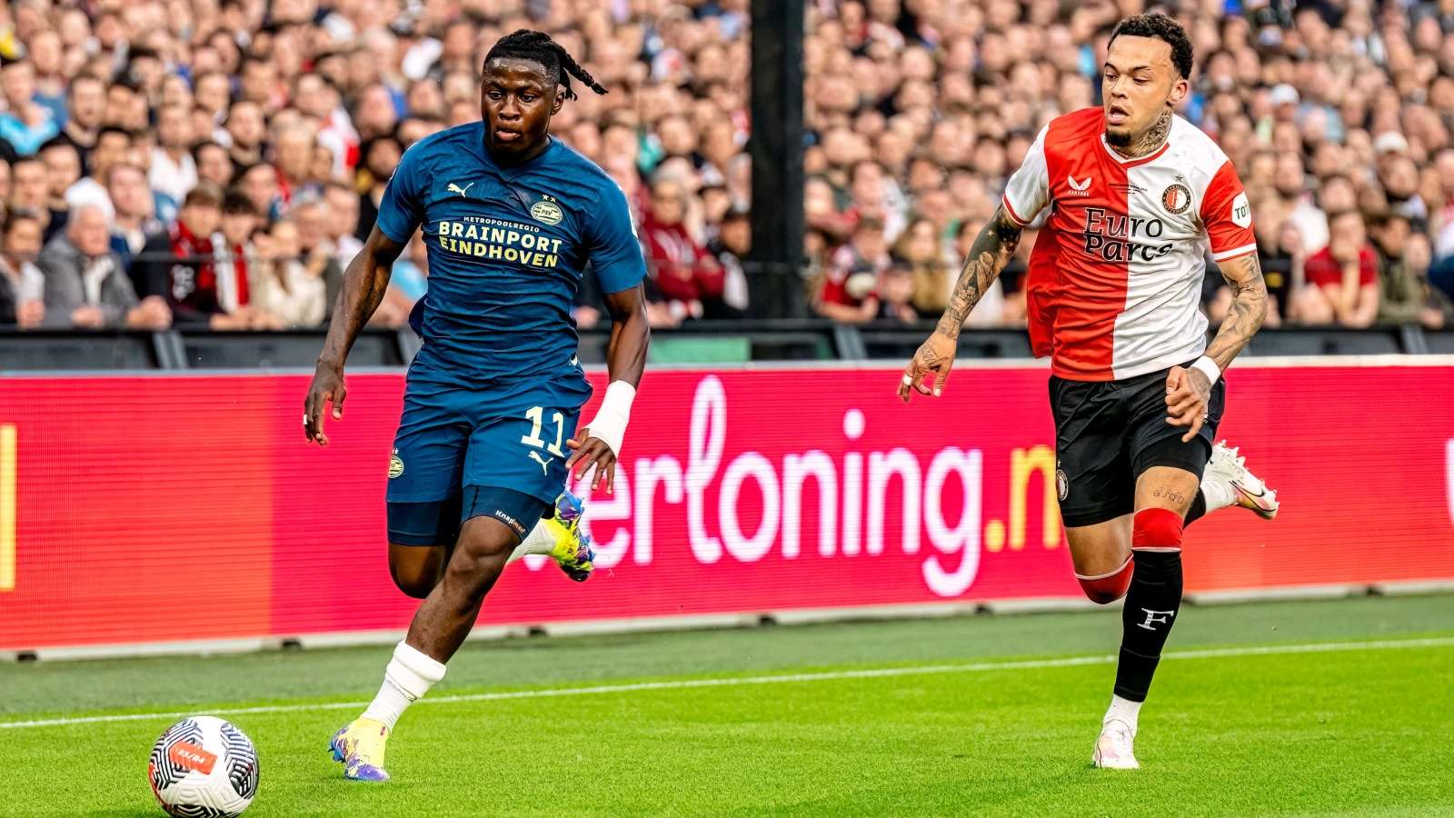 Bakayoko looft Hartman: 'Ik heb een keer tegen hem gespeeld in de Johan Cruijff Schaal en ik vond hem eigenlijk heel goed'