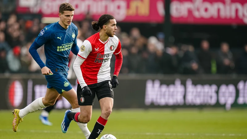 LIVE | Feyenoord - PSV 0-2 | PSV verdubbelt de voorsprong
