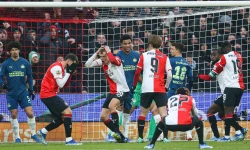 STAND | Feyenoord ziet PSV uitlopen en FC Twente inlopen