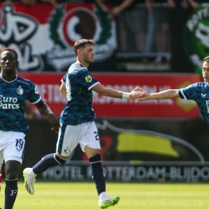 'Twee aanvallers geblesseerd na wedstrijd tegen PSV, vraagtekens voor donderdag'