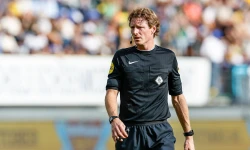 Van den Kerkhof scheidsrechter tijdens wedstrijd tussen Feyenoord en FC Volendam