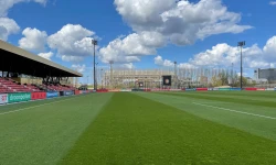 Comeback en arbitrale bijval bezorgen Feyenoord Onder 21 een punt in Den Haag
