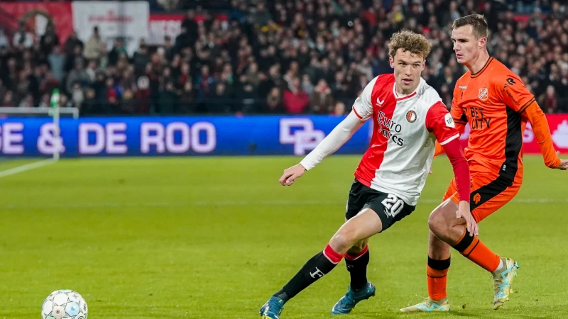 'Wieffer kan al in januari vertrekken bij Feyenoord'