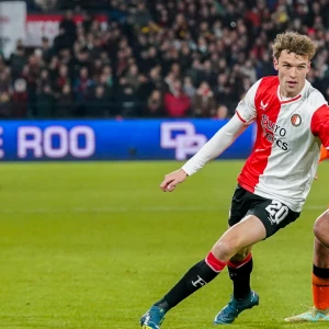 'Wieffer kan al in januari vertrekken bij Feyenoord'