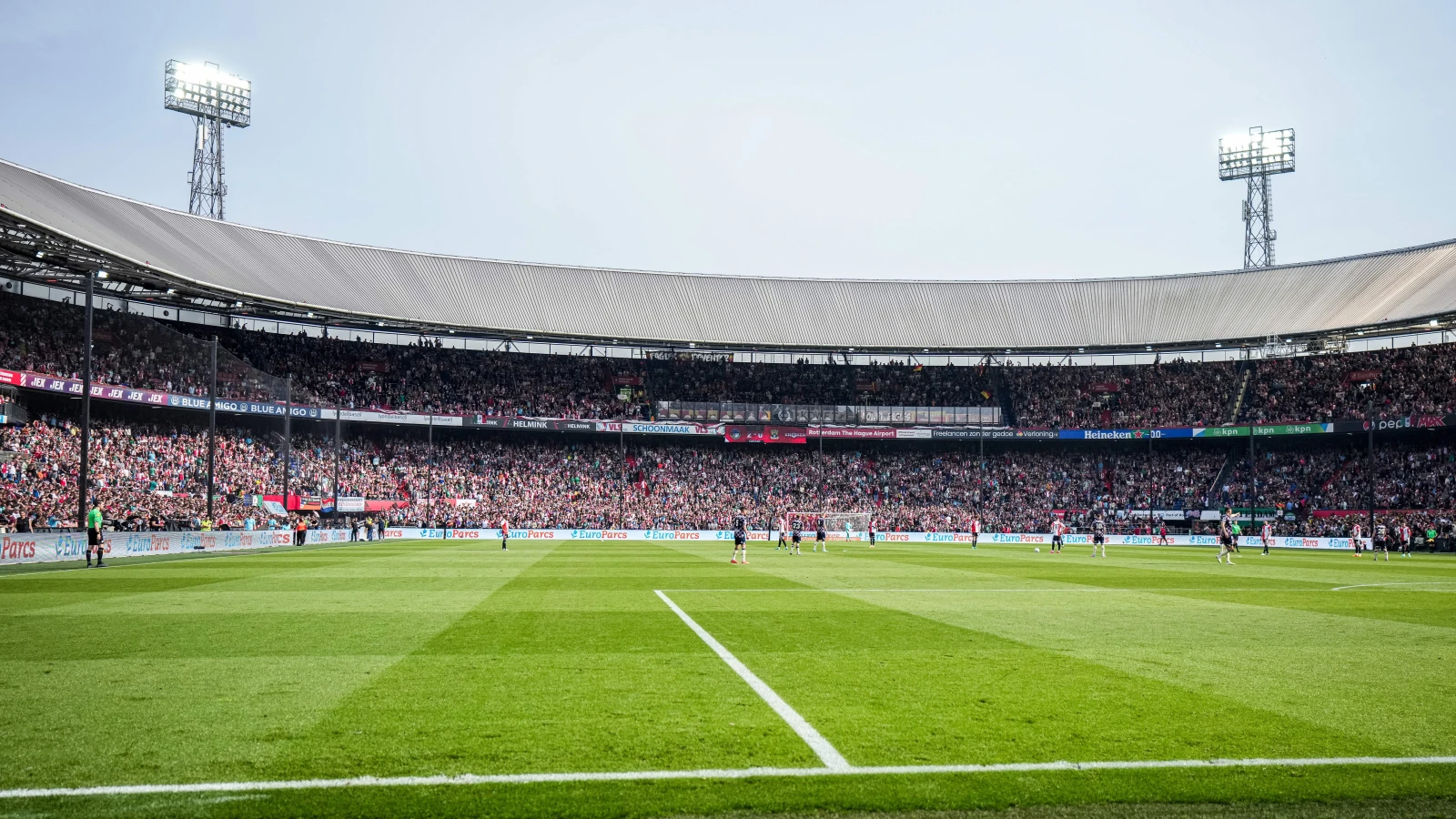 'Feyenoord meer dan 300 miljoen waard'