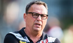 Everse duidelijk: 'Die is voetbalinhoudelijk veel verder en beter'