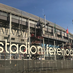 Oud-keeper Henk van der Bijl (98) woensdag voor de laatste keer in De Kuip