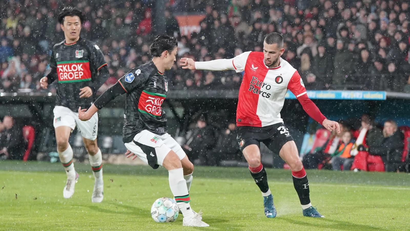 Feyenoord speelt teleurstellend gelijk tegen NEC Nijmegen