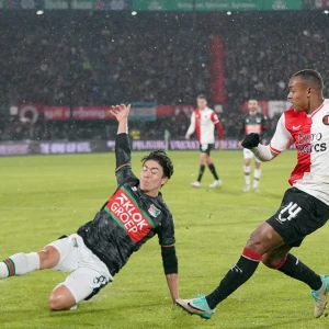 STAND | Feyenoord ziet FC Twente dichterbij komen