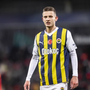 Oud-Feyenoorders | Szymanski is de grote man bij Fenerbahçe