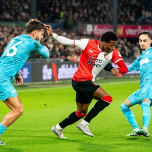 'Feyenoord slaat eerste voorstel van Hellas Verona voor Dilrosun af'