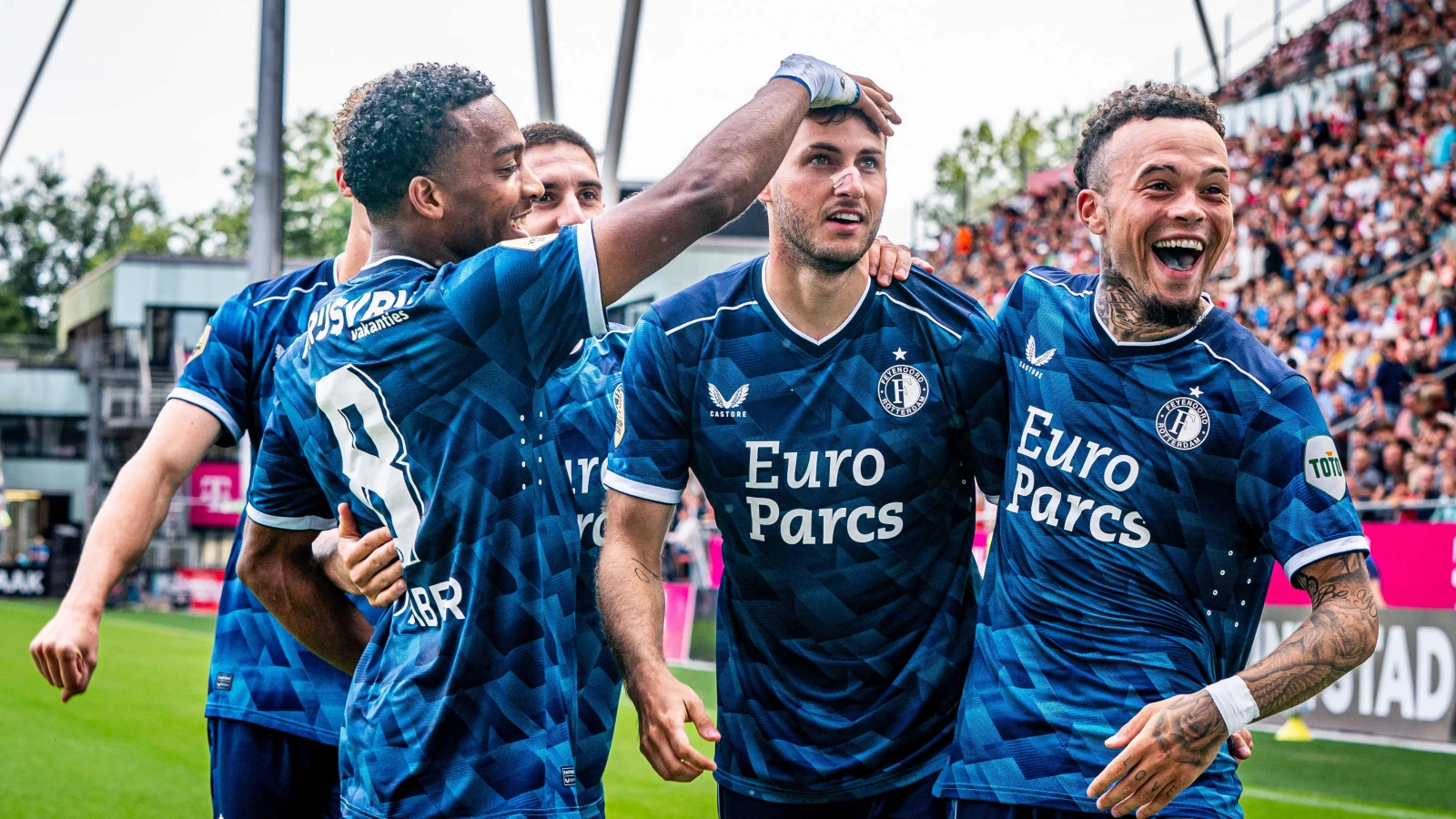 Hartman bezorgt terminale supporter bijzonder laatste moment bij de Kuip