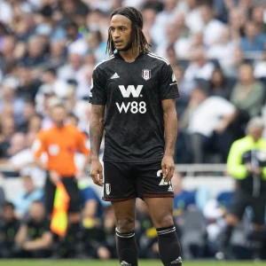 'Feyenoord en Fulham FC akkoord over transfer Mbabu'