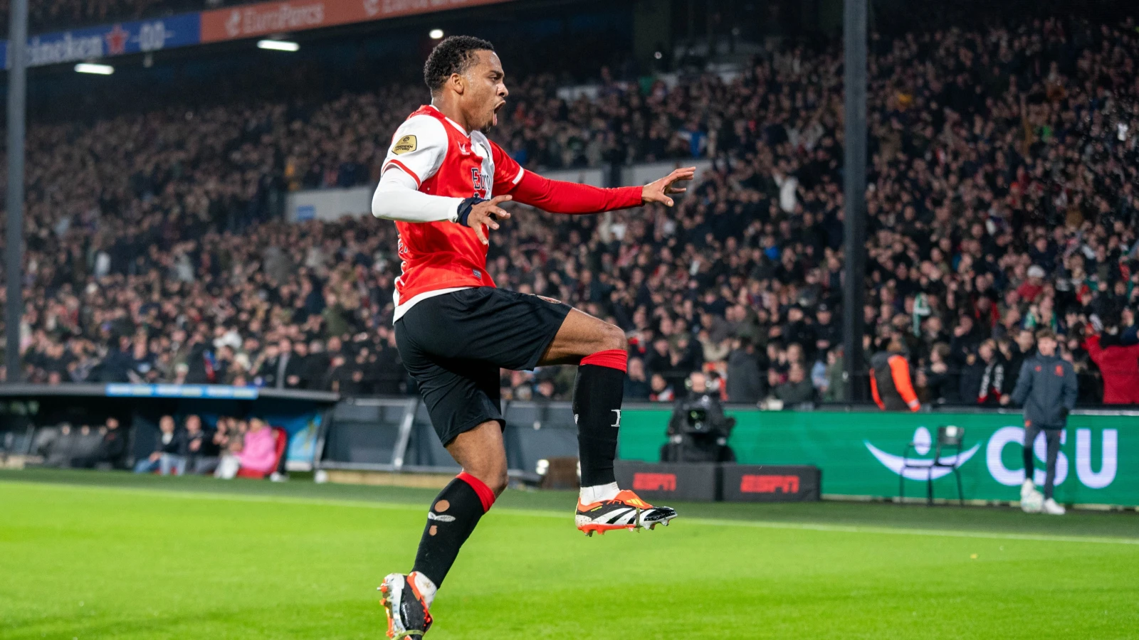 Feyenoord wint van PSV en plaatst zich voor kwartfinale TOTO KNVB Beker