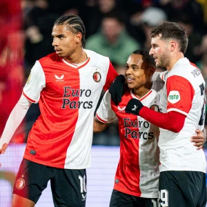 'AC Milan zet Feyenoorder op lijst bij mislopen Zirkzee'