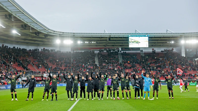 STAND | Feyenoord loopt uit op AZ