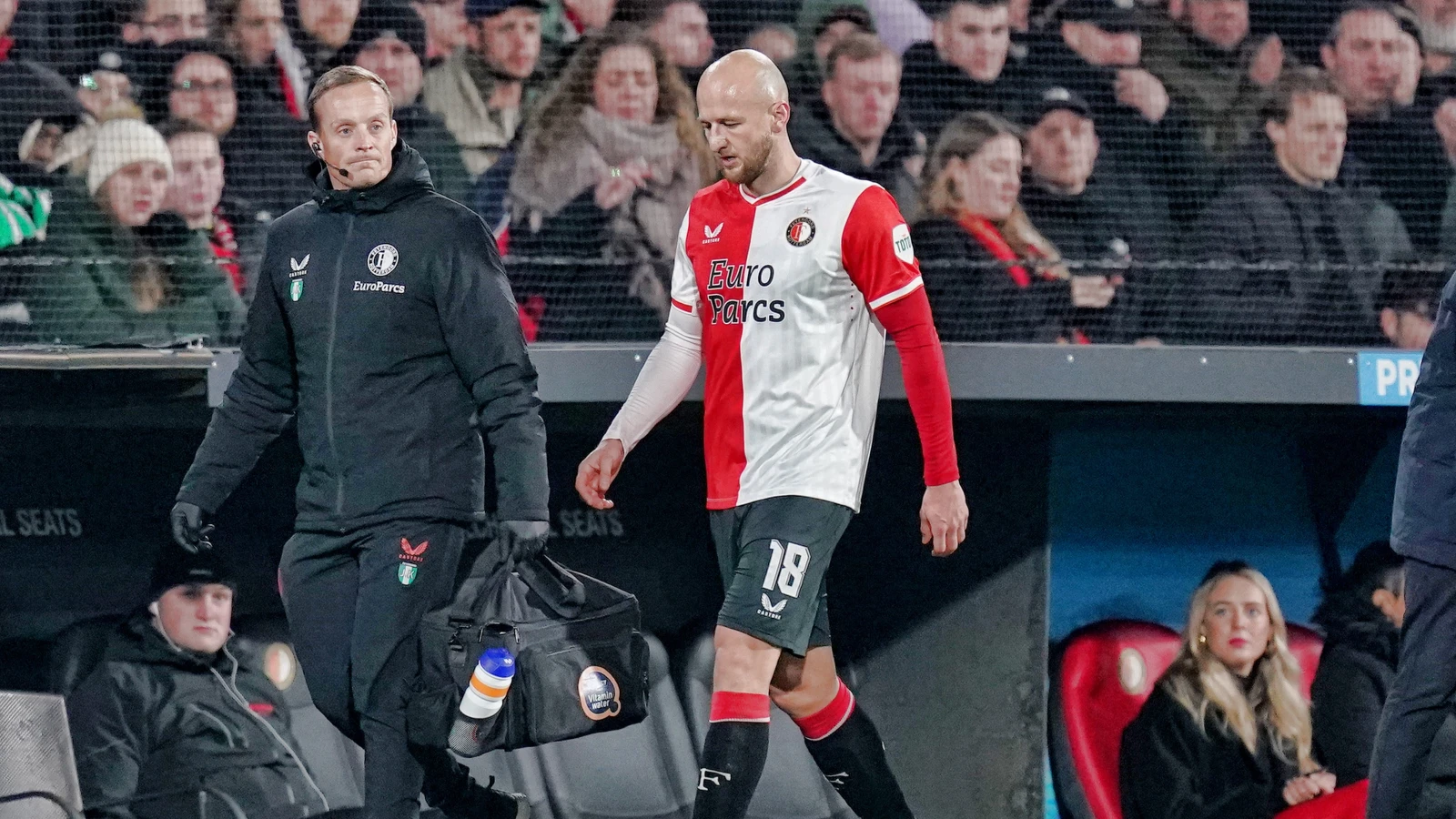 Trauner reageert op Instagram op blessure