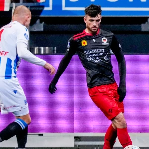 'Feyenoord heeft belangstelling in Parrot, ook Ajax en PSV tonen interesse'
