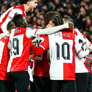 EREDIVISIE | Ajax morst punten tegen NEC Nijmegen