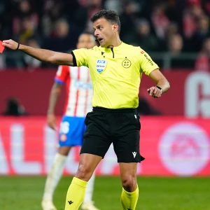 Feyenoord en AS Roma onder leiding van Spaanse arbiter