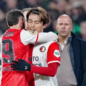 'Dat zou voor Feyenoord prettig zijn, maar ook voor die jongen zelf'