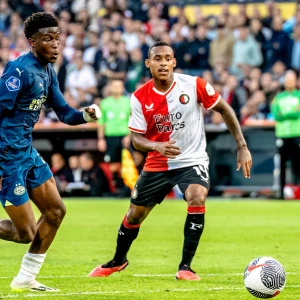 Feyenoord-target Babadi verlengt bij PSV